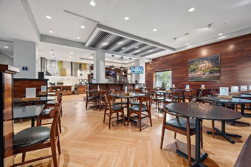 Four Points by Sheraton Jacksonville Baymeadows - image 12