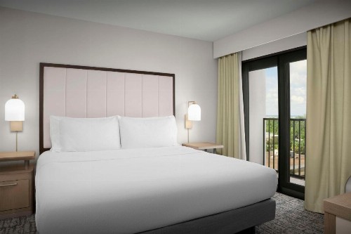 Homewood Suites by Hilton Jacksonville-Downtown/Southbank - image 6