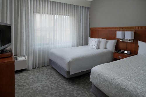 Courtyard by Marriott Jacksonville at the Mayo Clinic Campus/Beaches - image 19