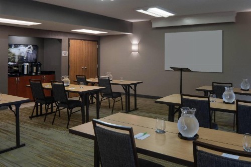 Courtyard by Marriott Jacksonville at the Mayo Clinic Campus/Beaches - image 29