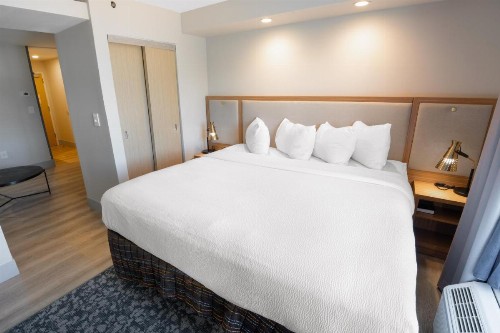 Fairfield Inn & Suites Jacksonville Butler Boulevard - image 13