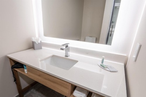Fairfield Inn & Suites Jacksonville Butler Boulevard - image 25