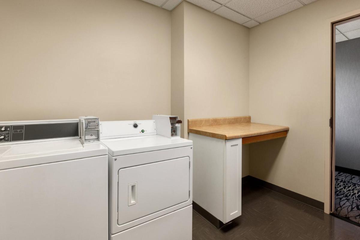 Fairfield Inn & Suites Jacksonville West/Chaffee Point - image 2