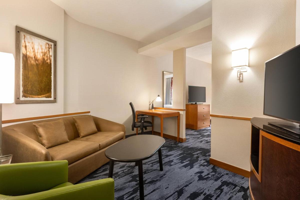Fairfield Inn & Suites Jacksonville West/Chaffee Point - image 4