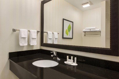 Fairfield Inn & Suites Jacksonville West/Chaffee Point - image 6