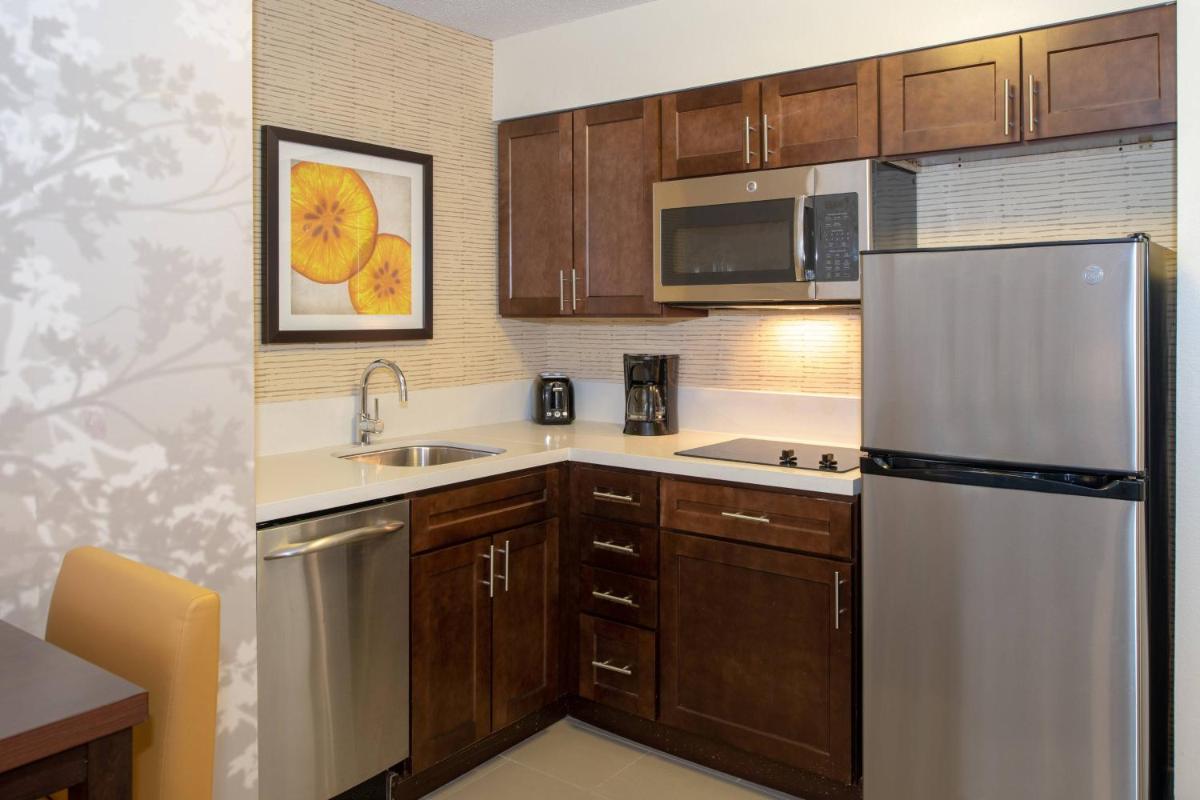 Residence Inn by Marriott Jacksonville Butler Boulevard - image 5