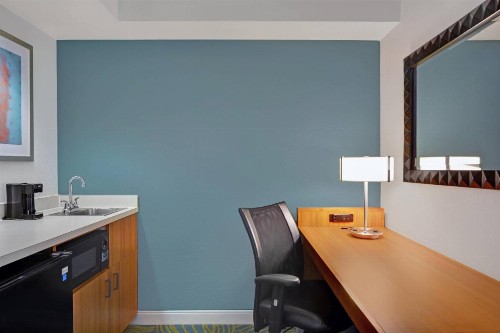 Springhill Suites Jacksonville - image 18