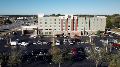 Hampton Inn & Suites Jacksonville Beach Boulevard/Mayo Clinic - image 2