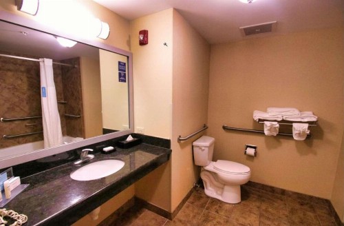 Hampton Inn & Suites Jacksonville Beach Boulevard/Mayo Clinic - image 20