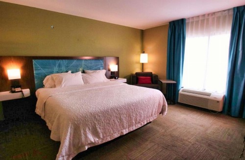 Hampton Inn & Suites Jacksonville Beach Boulevard/Mayo Clinic - image 29