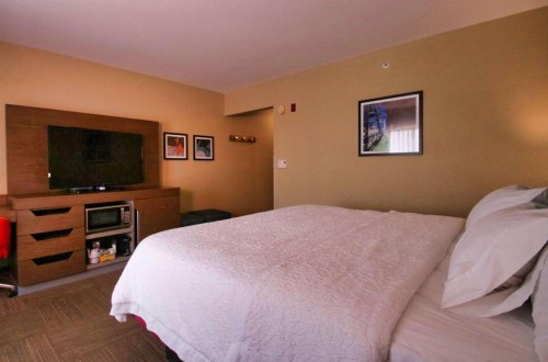 Hampton Inn & Suites Jacksonville Beach Boulevard/Mayo Clinic - image 41