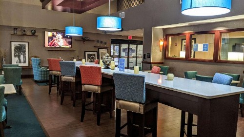 Hampton Inn & Suites Jacksonville Beach Boulevard/Mayo Clinic - image 6