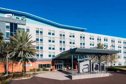 Aloft Jacksonville Airport - image 3