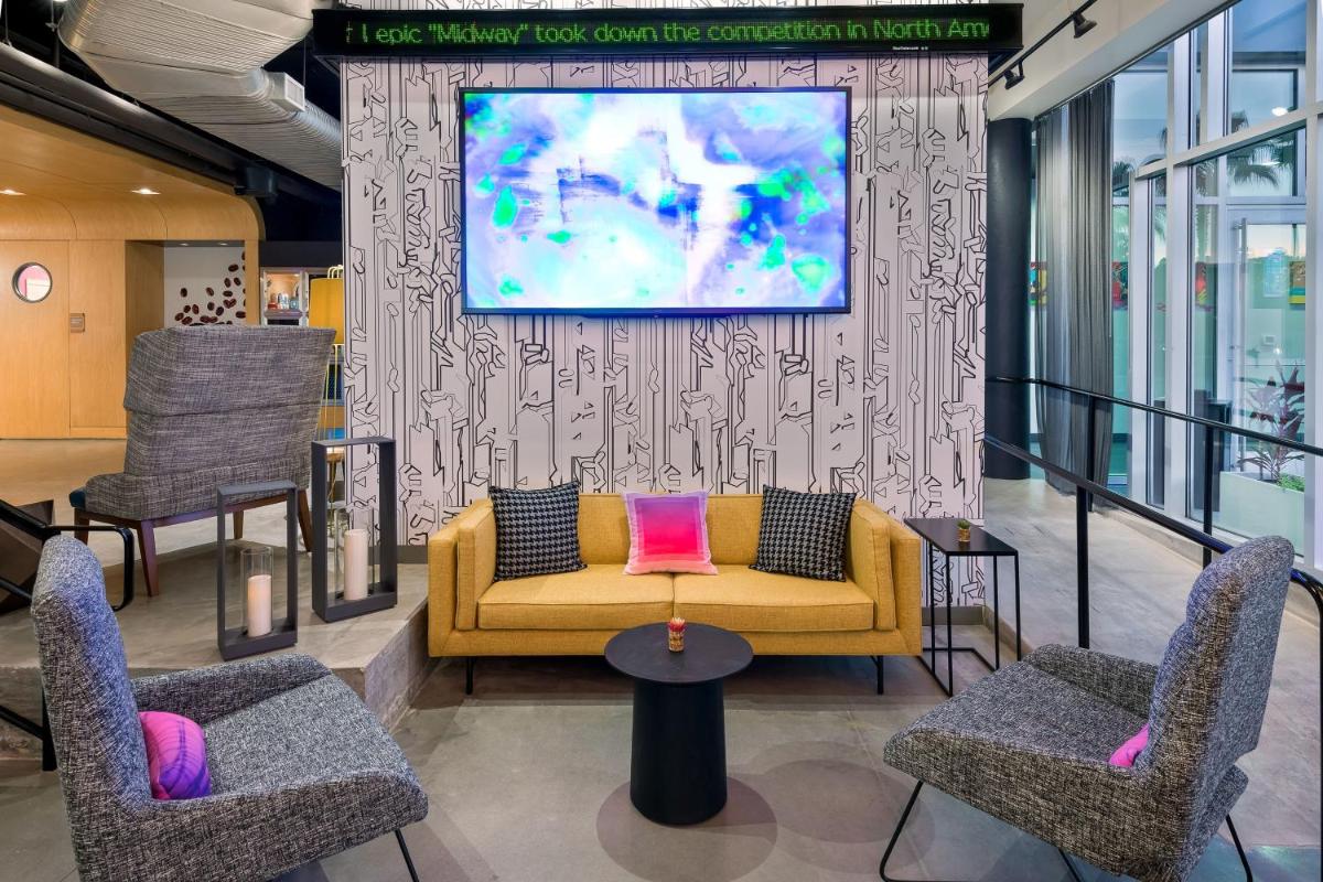 Aloft Jacksonville Airport - image 6