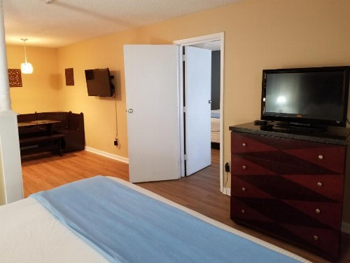 Hospitality Inn - Jacksonville - image 10