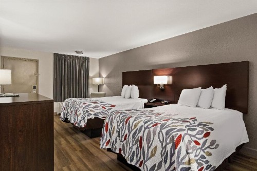 Red Roof Inn Baldwin - image 2