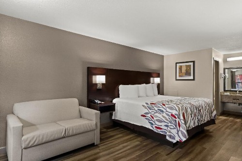 Red Roof Inn Baldwin - image 20