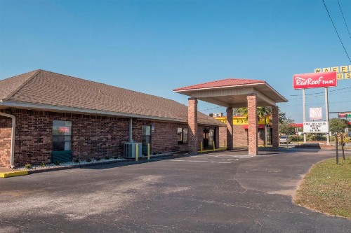 Red Roof Inn Baldwin - image 22
