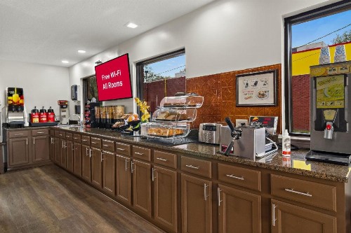 Red Roof Inn Baldwin - image 6