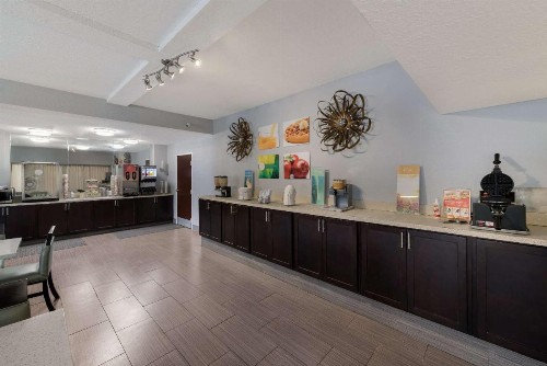 Quality Inn Orange Park Jacksonville - image 26