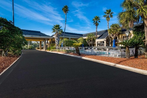 Quality Inn Orange Park Jacksonville - image 4
