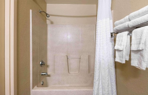 Extended Stay America Suites - Jacksonville - Lenoir Avenue East - image 24