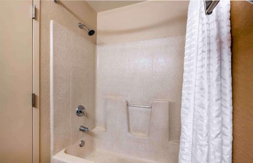 Extended Stay America Suites - Jacksonville - Lenoir Avenue East - image 32