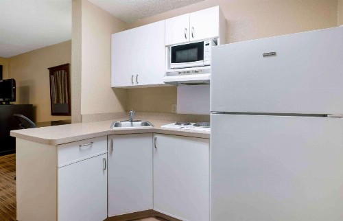 Extended Stay America Suites - Jacksonville - Lenoir Avenue East - image 38