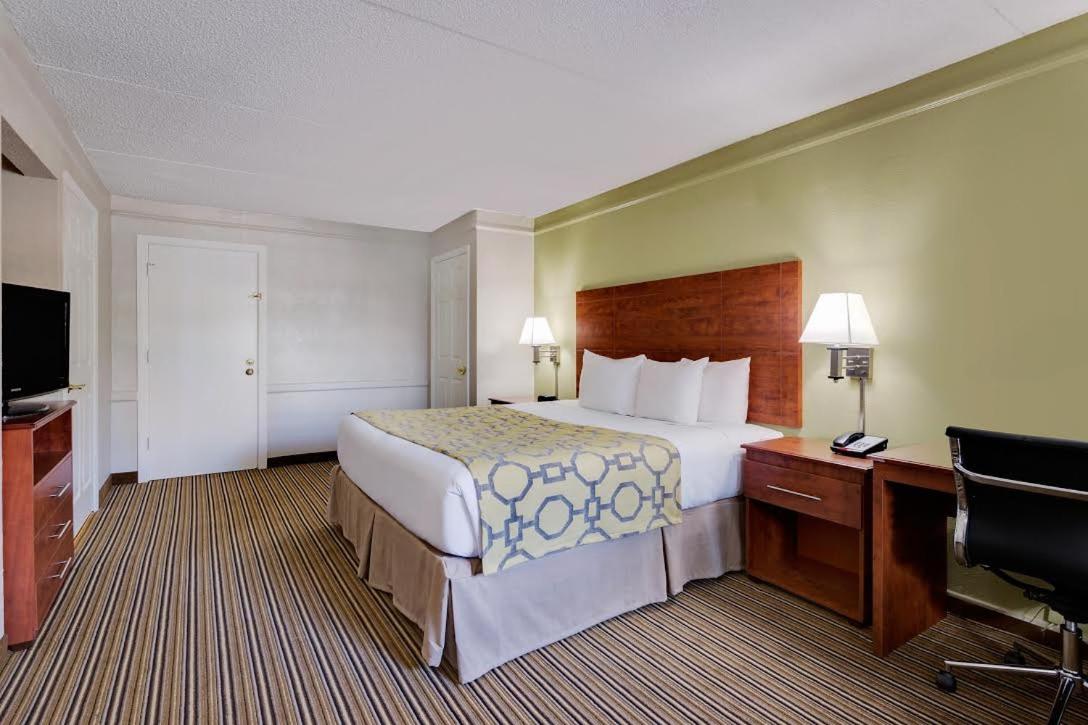 Baymont by Wyndham Jacksonville Orange Park - image 5