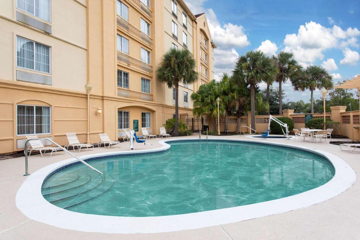 La Quinta by Wyndham Jacksonville Butler Blvd - main image