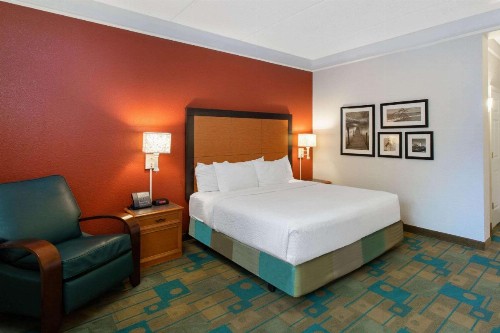 La Quinta by Wyndham Jacksonville Butler Blvd - image 15