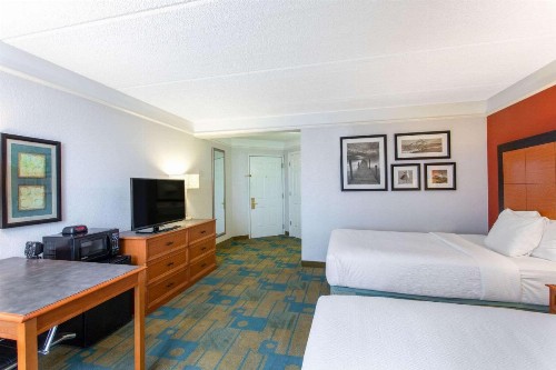 La Quinta by Wyndham Jacksonville Butler Blvd - image 16