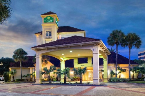 La Quinta by Wyndham Jacksonville Butler Blvd - image 30