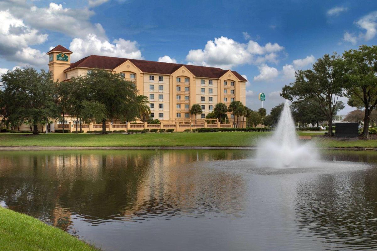 La Quinta by Wyndham Jacksonville Butler Blvd - image 5