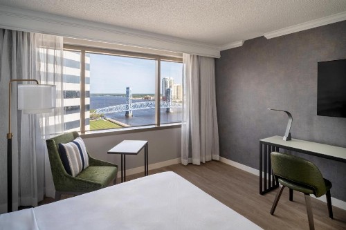 Jacksonville River City Downtown Hotel - image 17