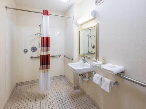 Red Roof Inn Jacksonville - Orange Park - image 12