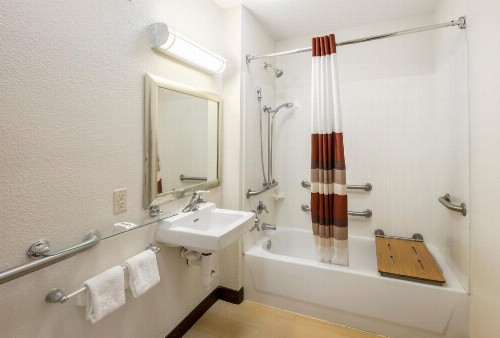 Red Roof Inn Jacksonville - Orange Park - image 31