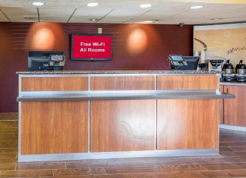 Red Roof Inn Jacksonville Airport - image 5