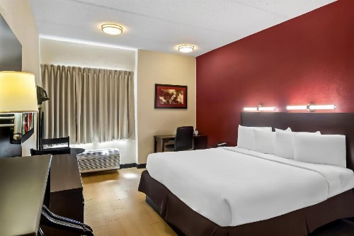 Red Roof Inn PLUS+ Jacksonville – Southpoint - image 15