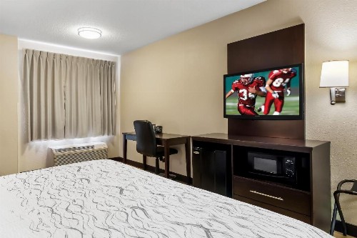 Red Roof Inn PLUS+ Jacksonville – Southpoint - image 27