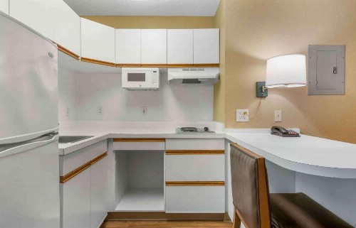 Extended Stay America Suites - Jacksonville - Baymeadows - image 12