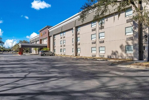 La Quinta by Wyndham Jacksonville Mandarin - image 7