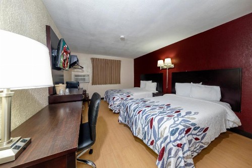 Red Roof Inn Jacksonville - Cruise Port - image 23