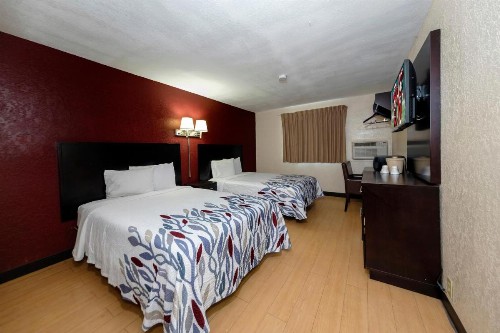 Red Roof Inn Jacksonville - Cruise Port - image 32