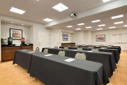 Homewood Suites Jacksonville Deerwood Park - image 14