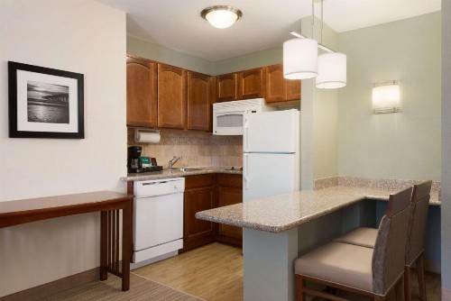 Homewood Suites Jacksonville Deerwood Park - image 15