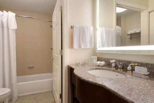 Homewood Suites Jacksonville Deerwood Park - image 28