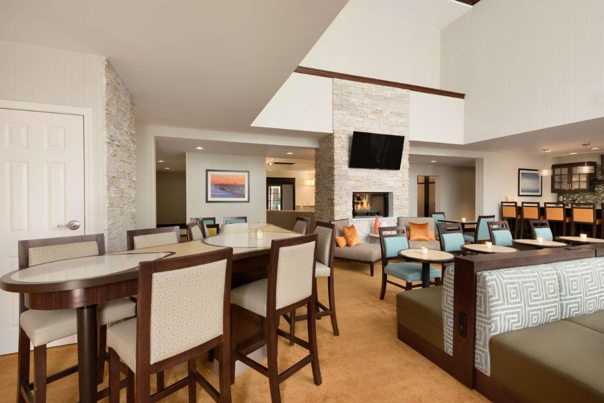 Homewood Suites Jacksonville Deerwood Park - image 6