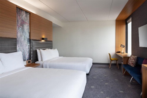 Aloft Jacksonville Tapestry Park - image 2