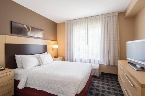TownePlace Suites Jacksonville Butler Boulevard - image 10